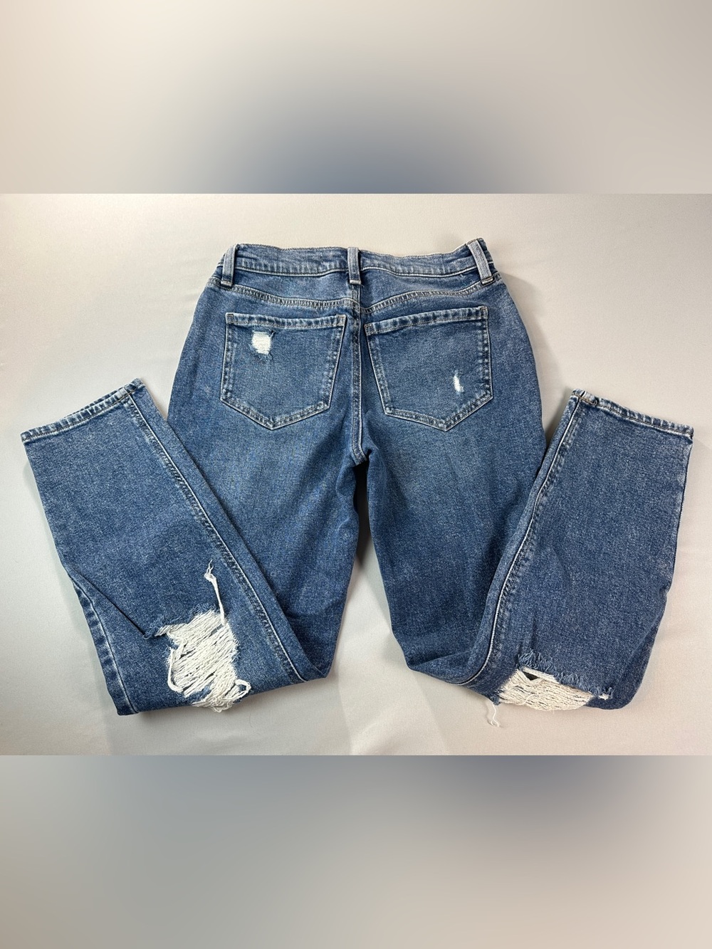 SO Low Rise Boyfriend Jeans Size 5 27 Medium Blue Distressed Destroyed